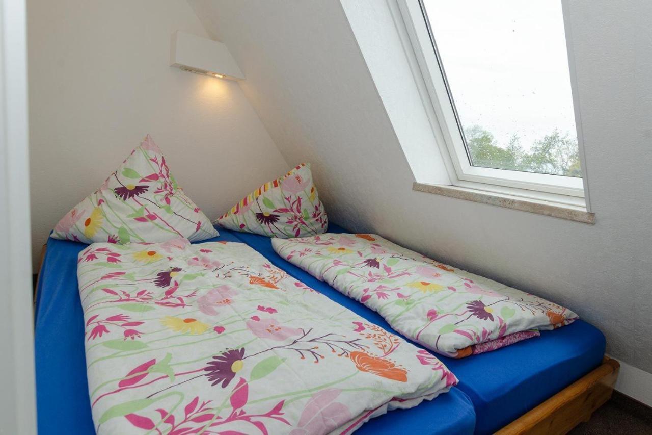 3-R-Ferienwohnung-Fuer-3-Personen-In-Schaprode-Auf-Ruegen-Zi4 Exteriör bild